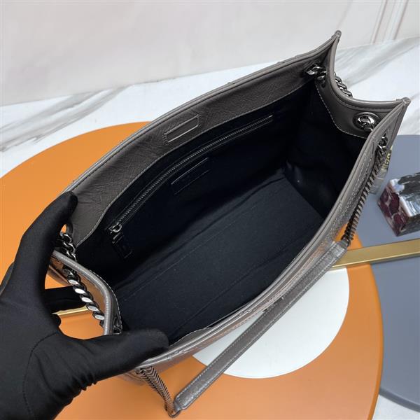 2026127204339647 550